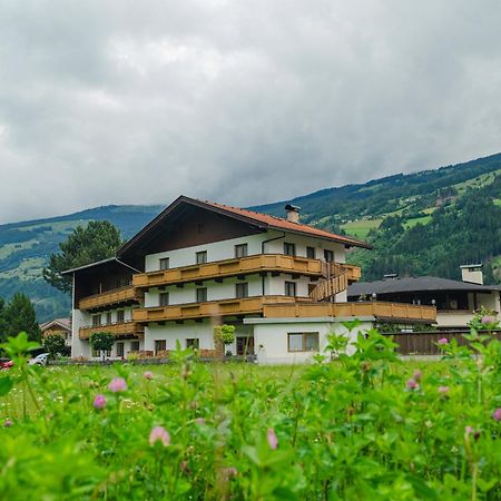 Zell Views Apartments เซลล์ อัม ซิลลา ภายนอก รูปภาพ
